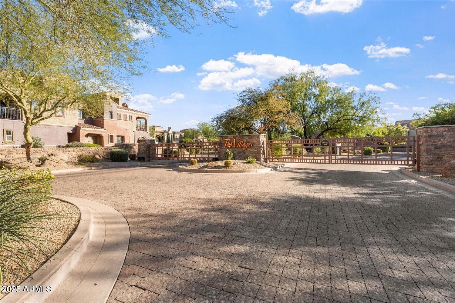 3935 E ROUGH RIDER Road 1076