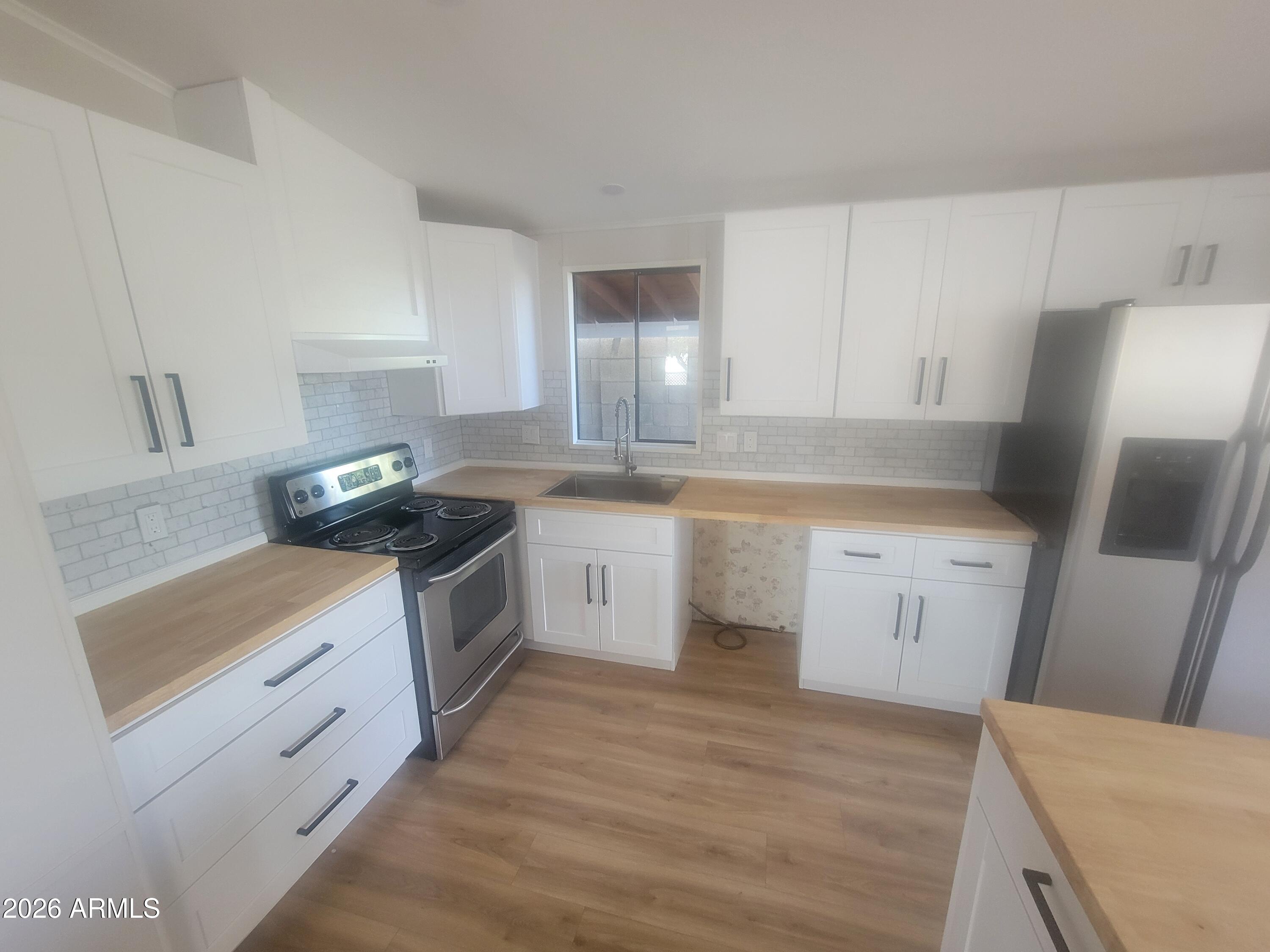 3500 S TOMAHAWK Road 126