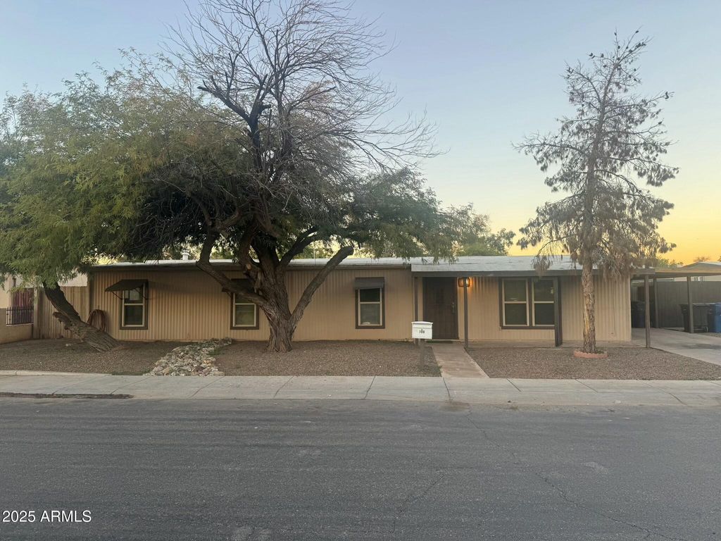 Photo of 700 W Manor Street, Chandler, AZ 85225 (MLS # 6953743)