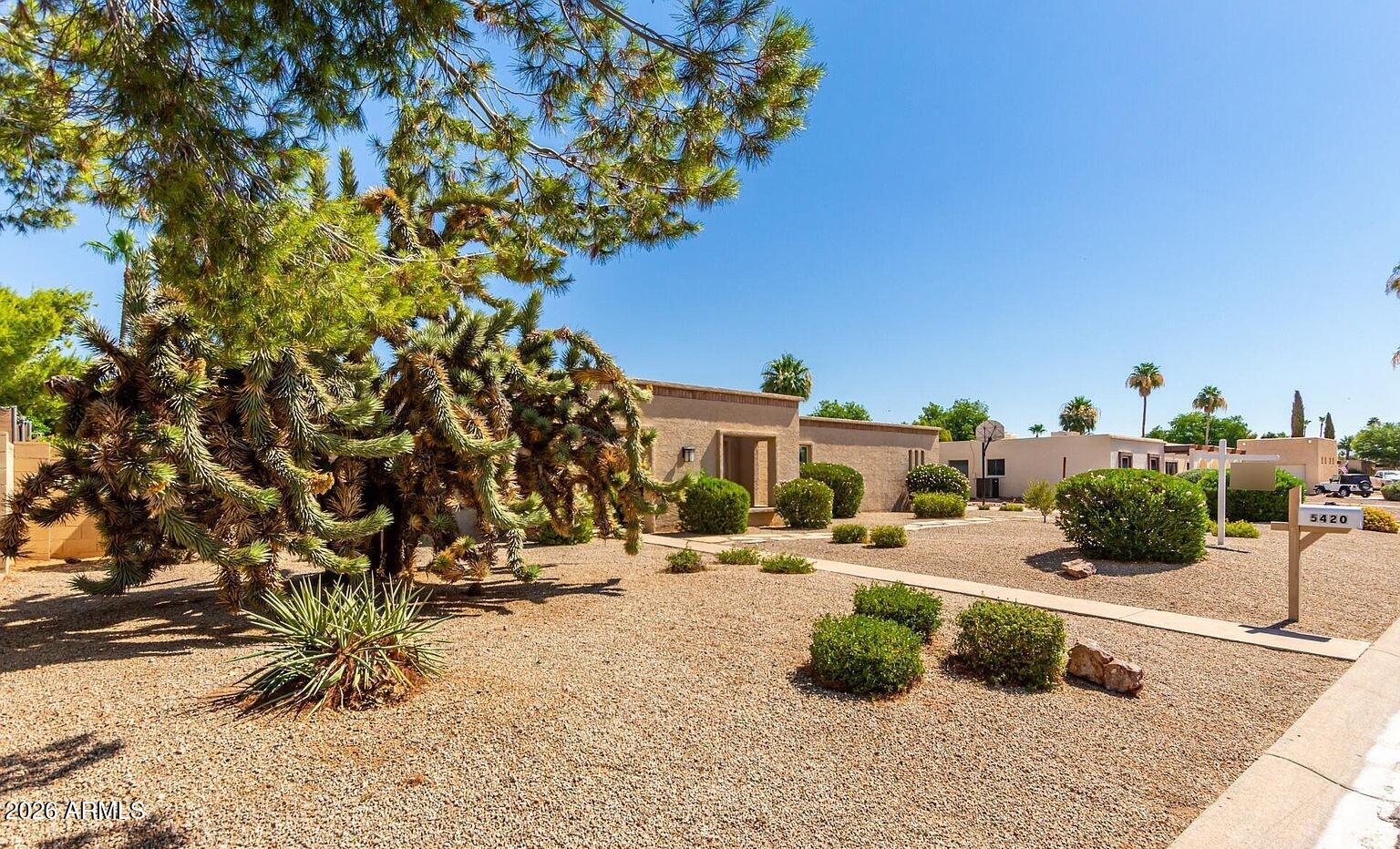 5420 E CHARTER OAK Road