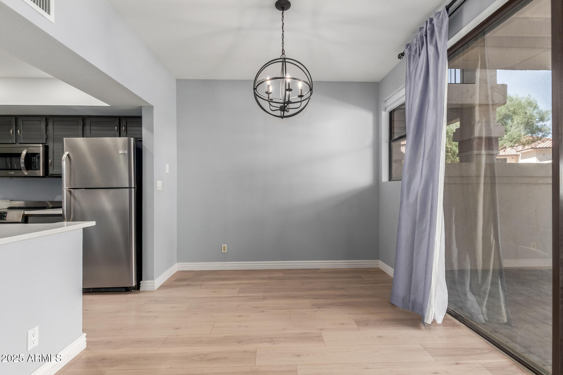 9705 E MOUNTAIN VIEW Road 1126