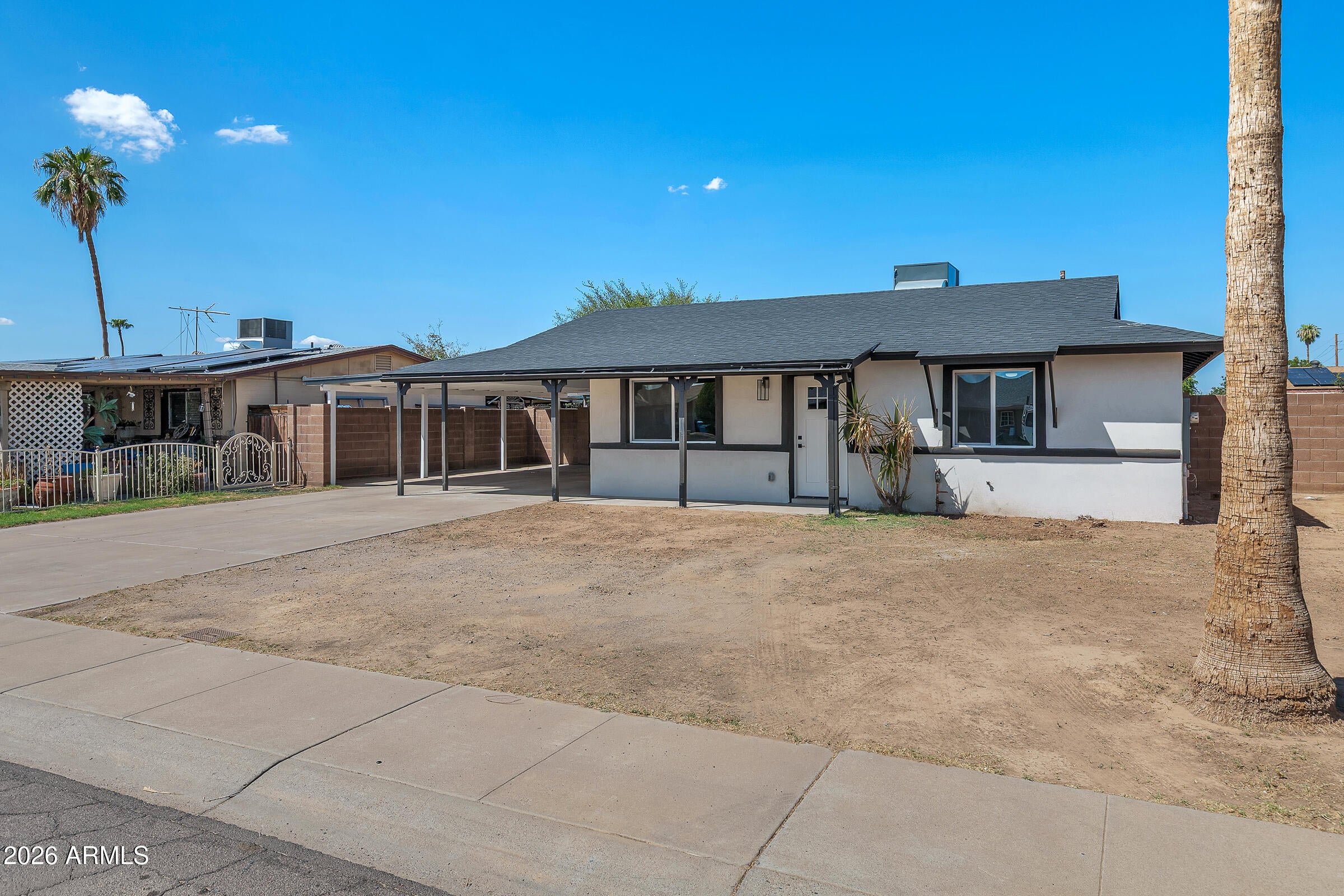 7106 W WILSHIRE Drive