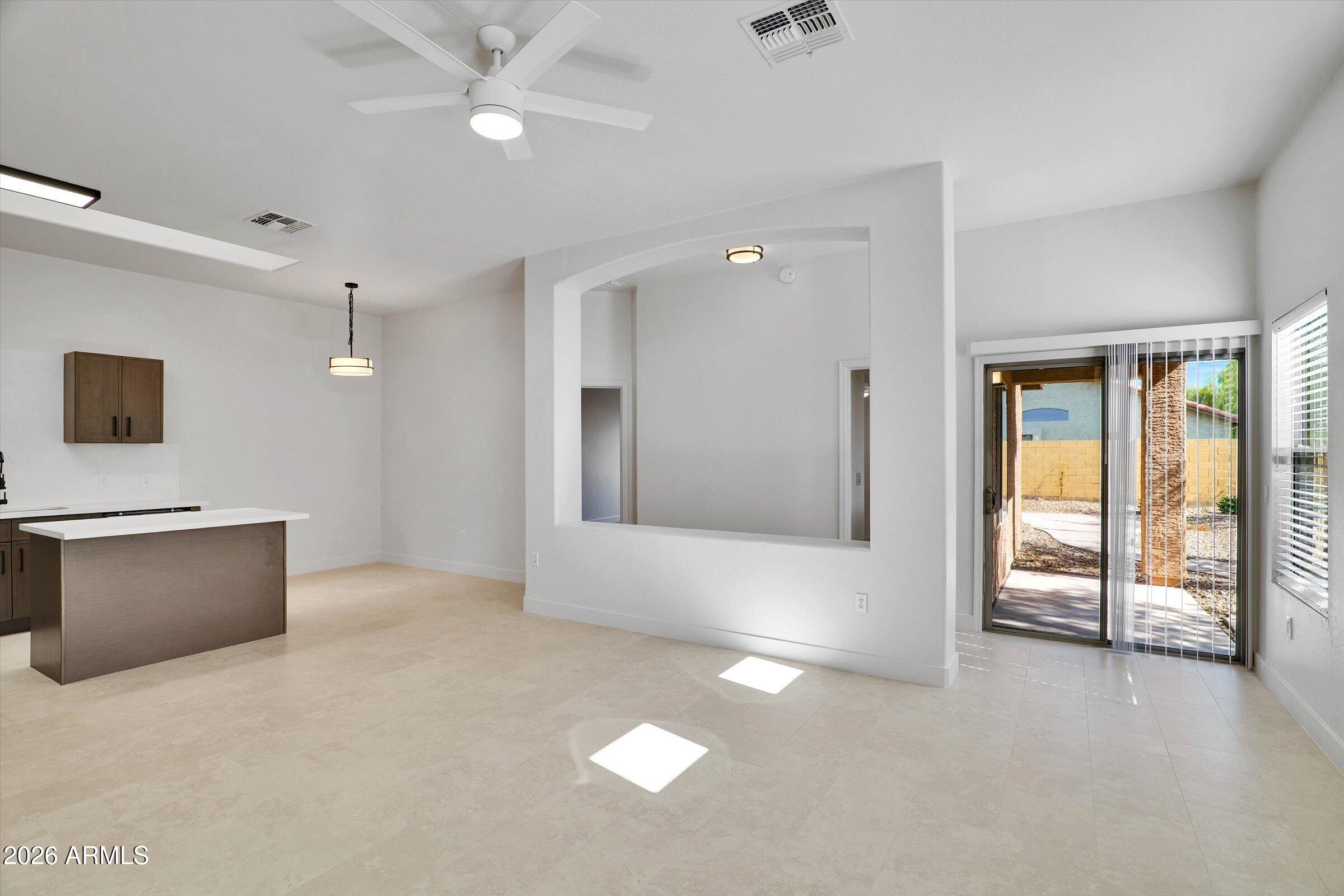 2250 E DEER VALLEY Road 67