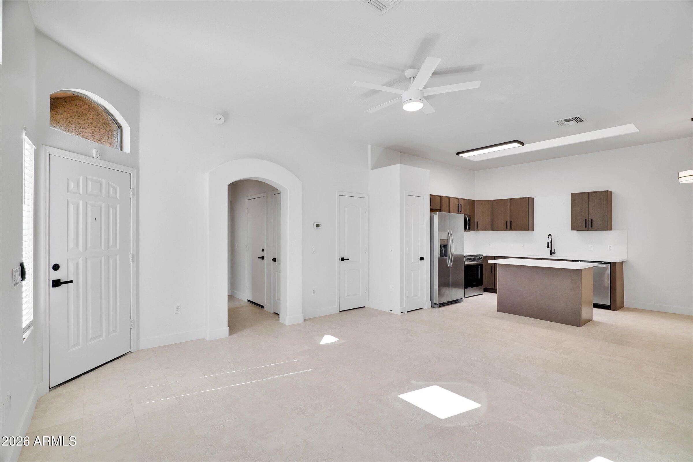 2250 E DEER VALLEY Road 67