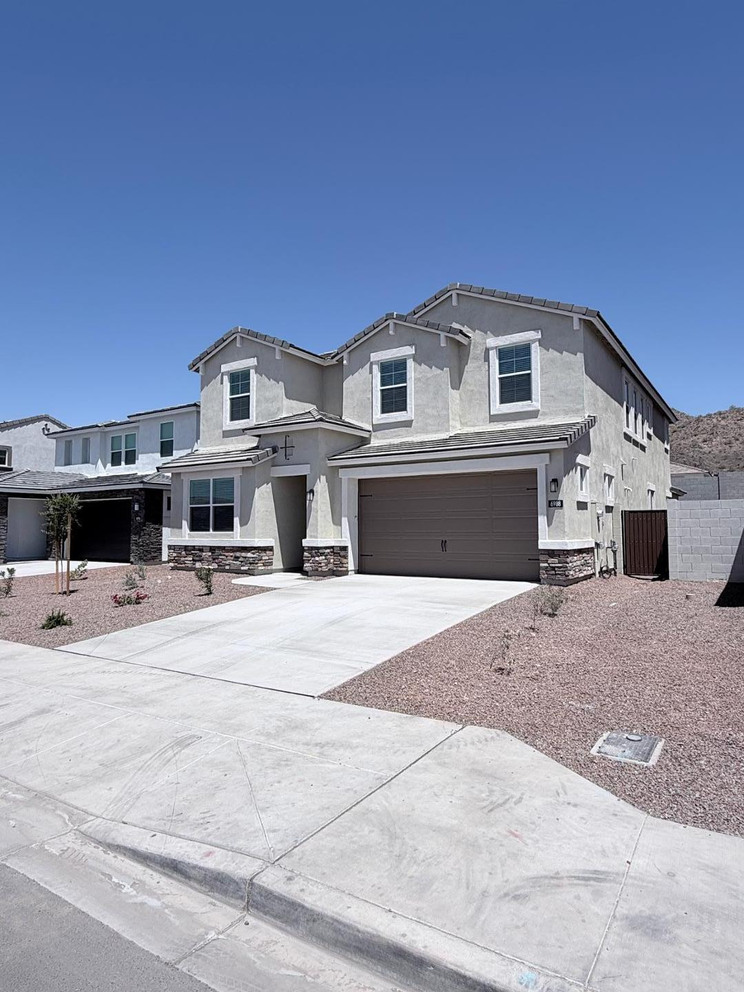 6988 W Buckhorn Trail