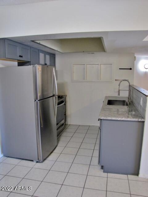 THE MEADOWS - Residential Lease