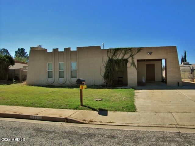 THE MEADOWS - Residential Lease