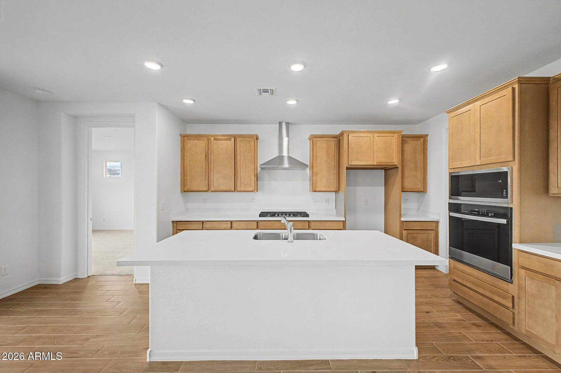 675 W Riparian Drive