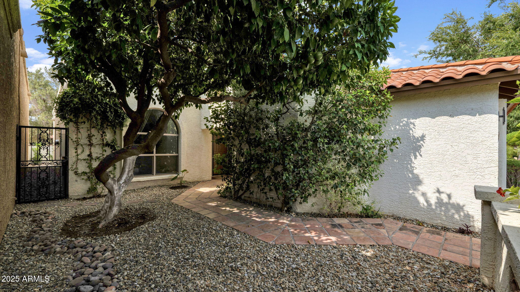 10593 E Fanfol Lane