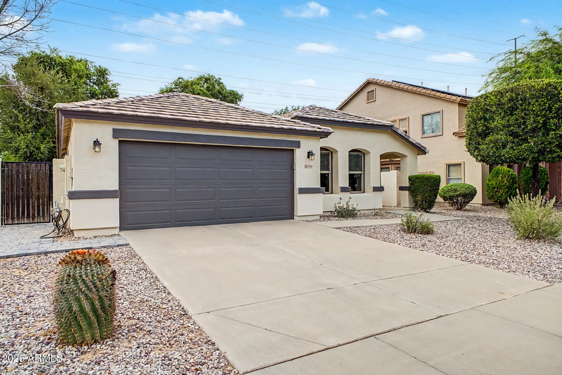 1975 E ALOE Place