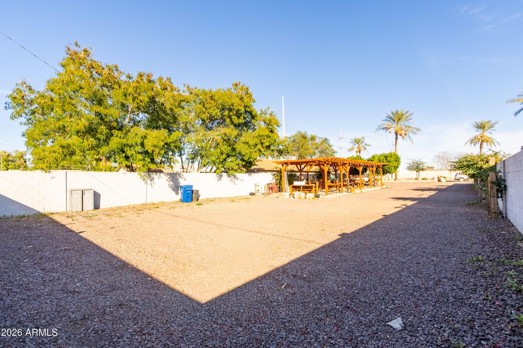 Photo of 6734 N 59th Avenue #5, Glendale, AZ 85301 (MLS # 6971072)