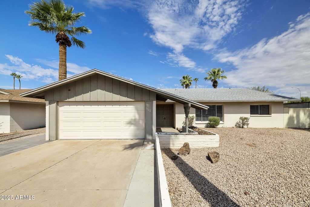 Photo of 1732 E Hermosa Drive, Tempe, AZ 85282 (MLS # 6924438)