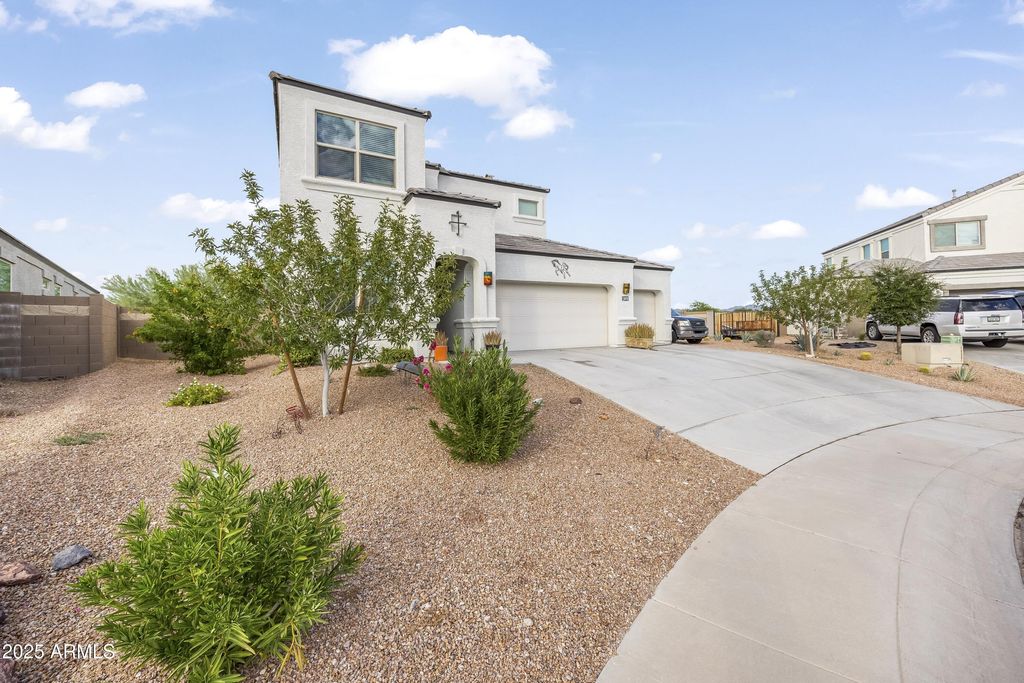 Photo of 30700 W Weldon Avenue, Buckeye, AZ 85396 (MLS # 6924566)