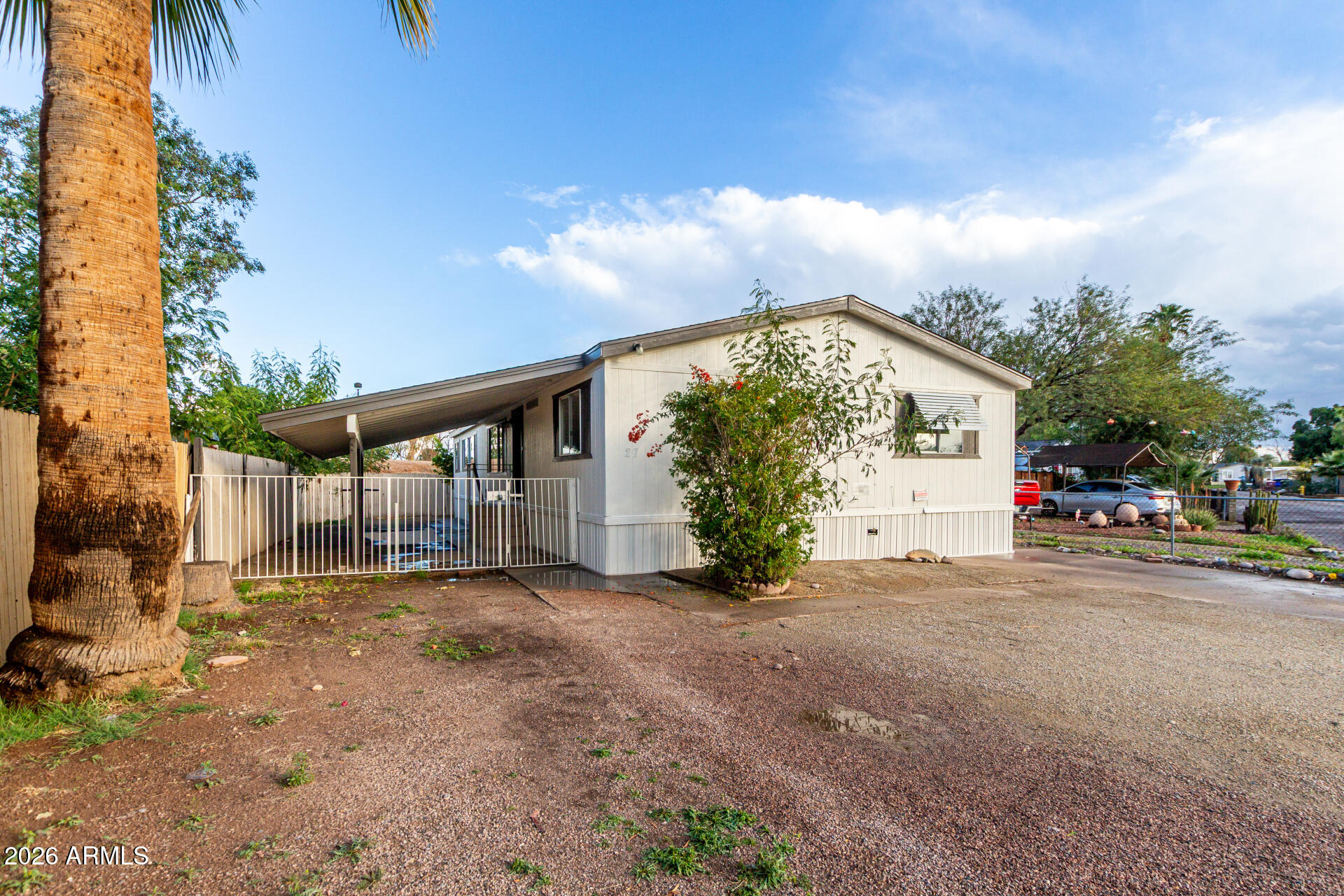 7660 E MCKELLIPS Road 27