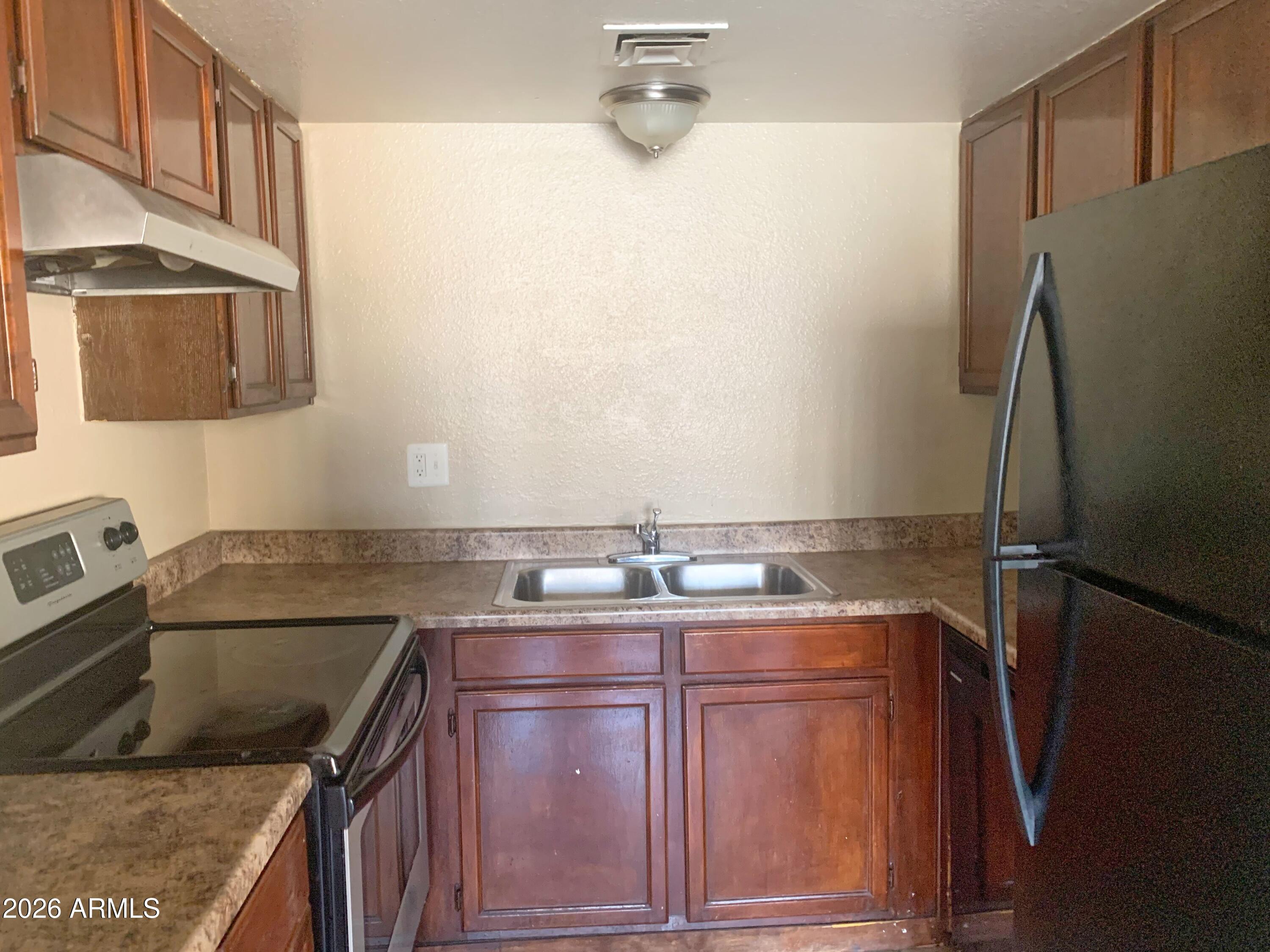 2804 N 43rd Avenue Apt D