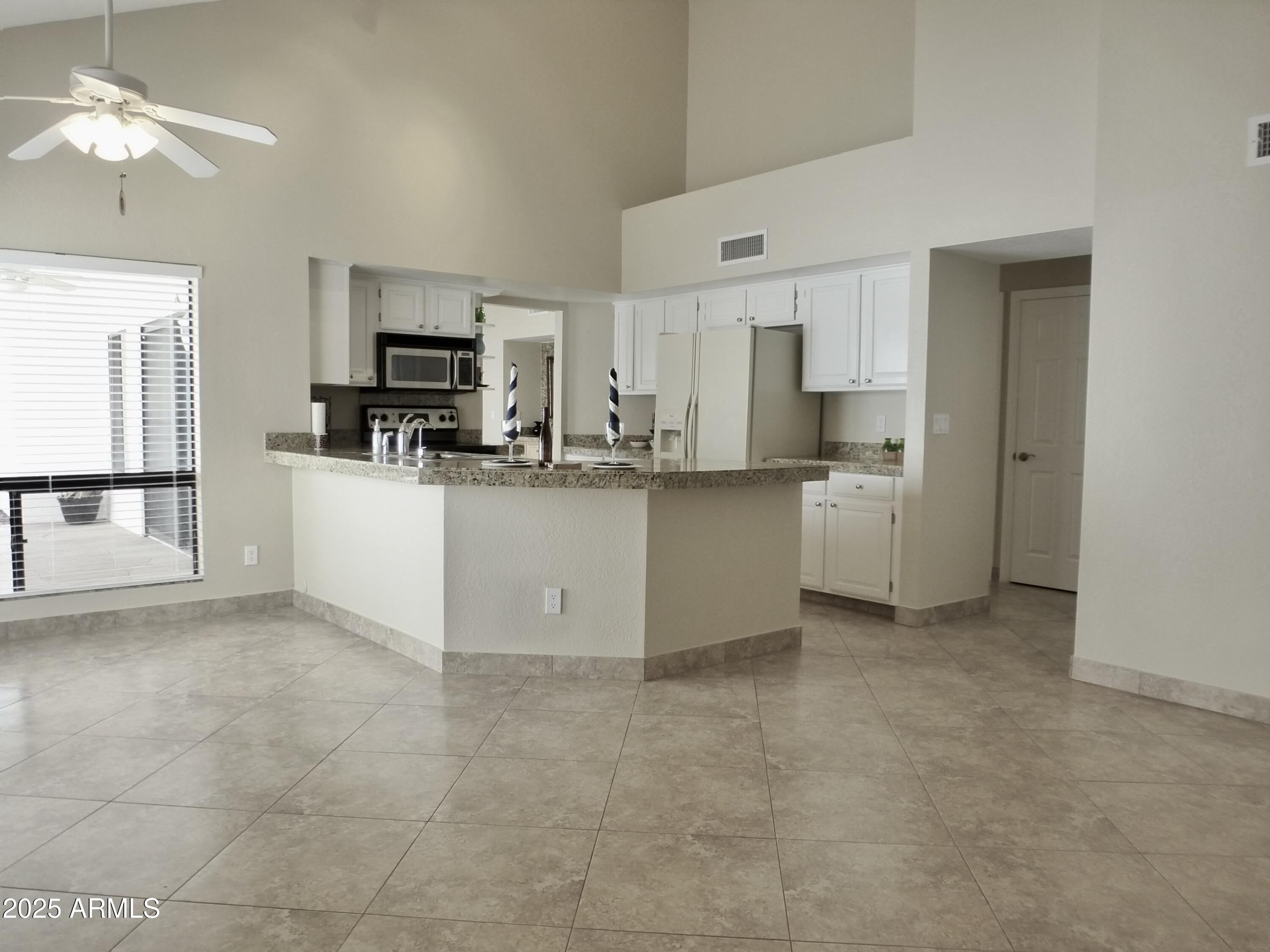 Scottsdale, Arizona 85258, United States, 3 Bedrooms Bedrooms, ,2 BathroomsBathrooms,Residential,Pending,174858