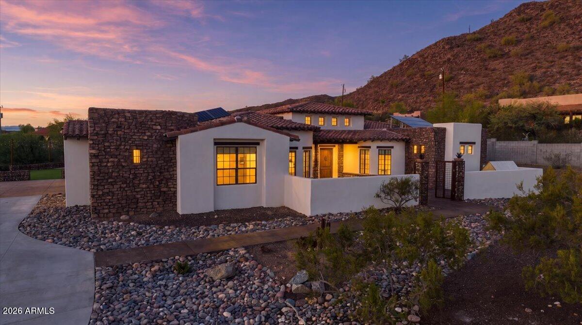 9134 W HAPPY VALLEY Road