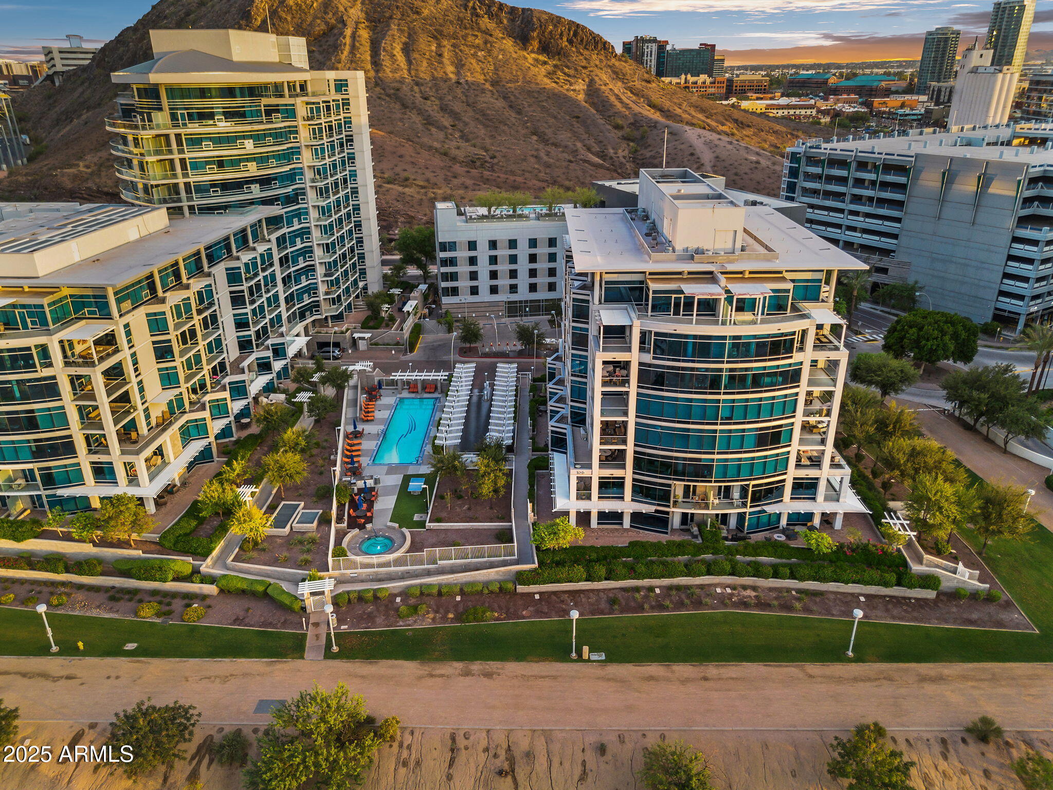 120 E Rio Salado Parkway 402