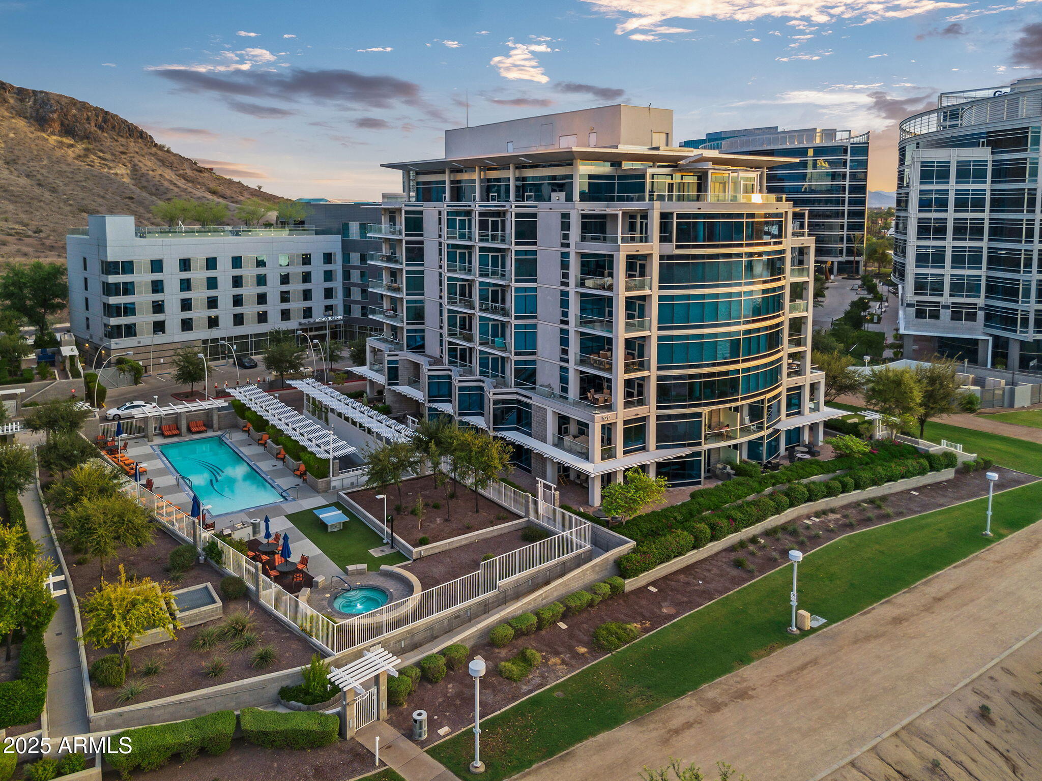 120 E Rio Salado Parkway 402