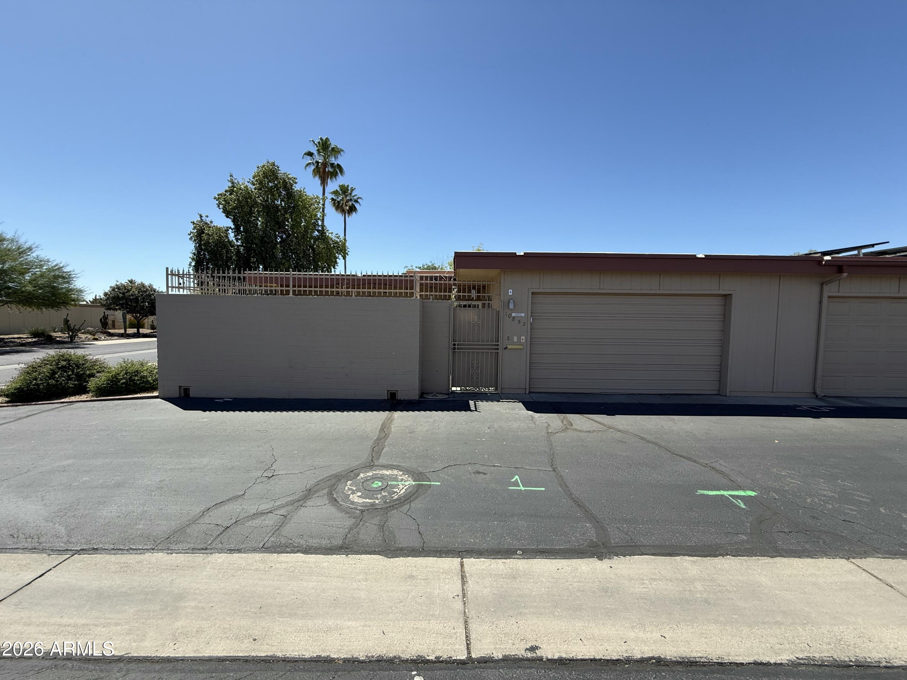 10852 W EMERALD Drive