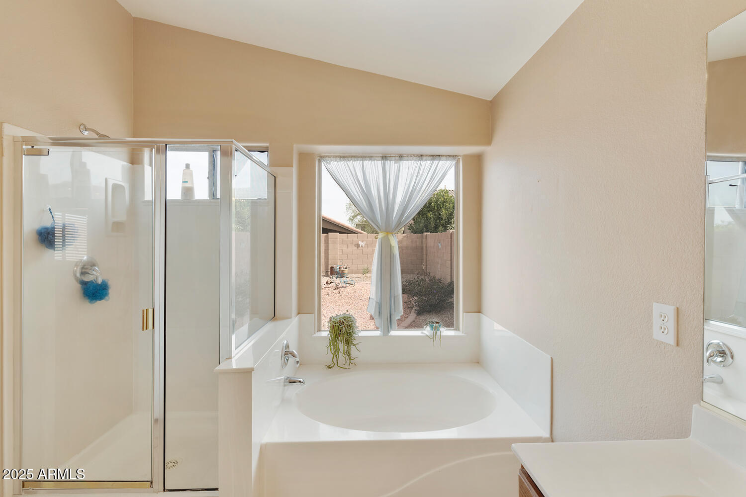 Maricopa, Arizona 85138, United States, 3 Bedrooms Bedrooms, ,2 BathroomsBathrooms,Residential,Active,90894