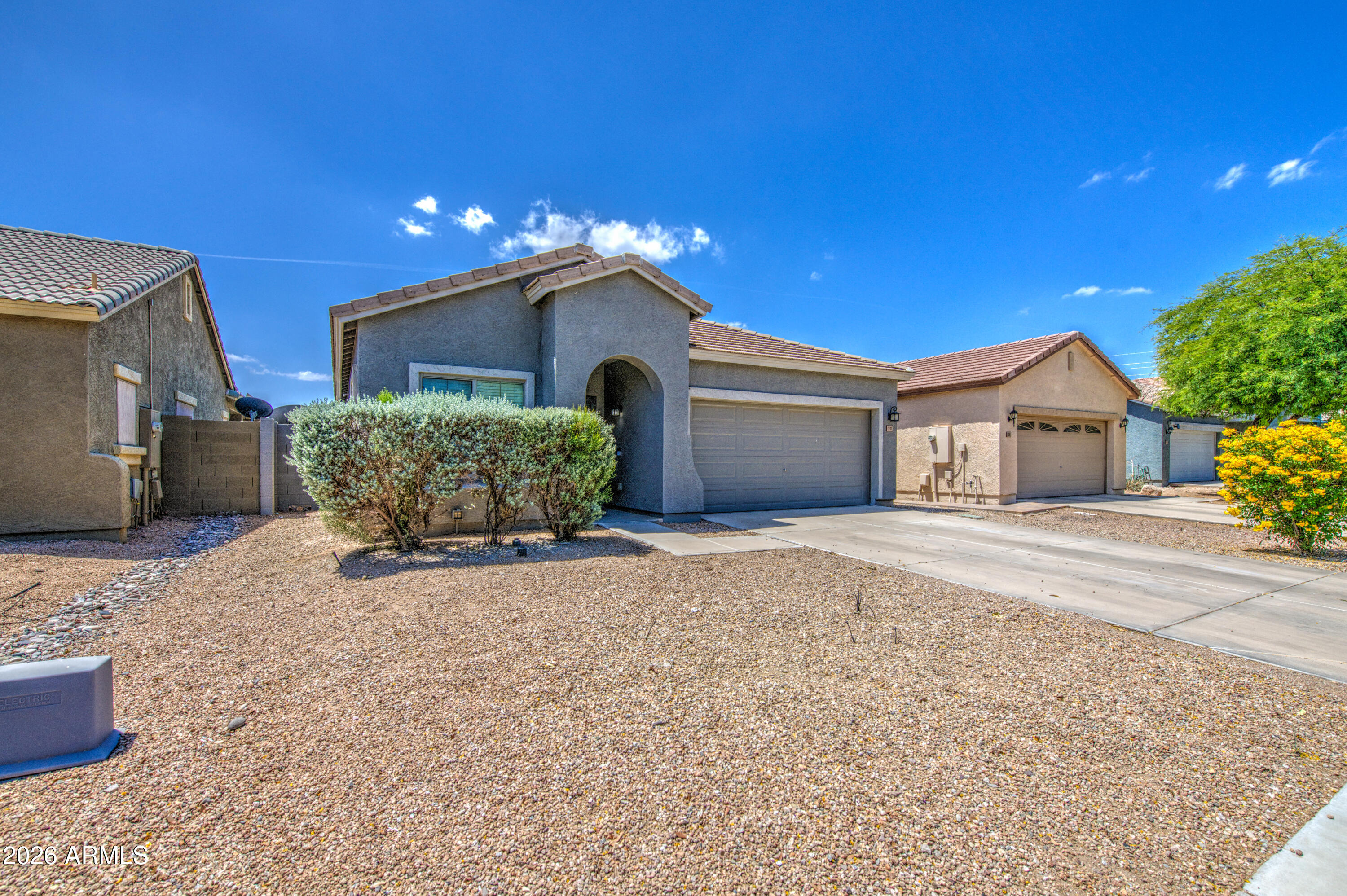 1237 W GREEN TREE Drive