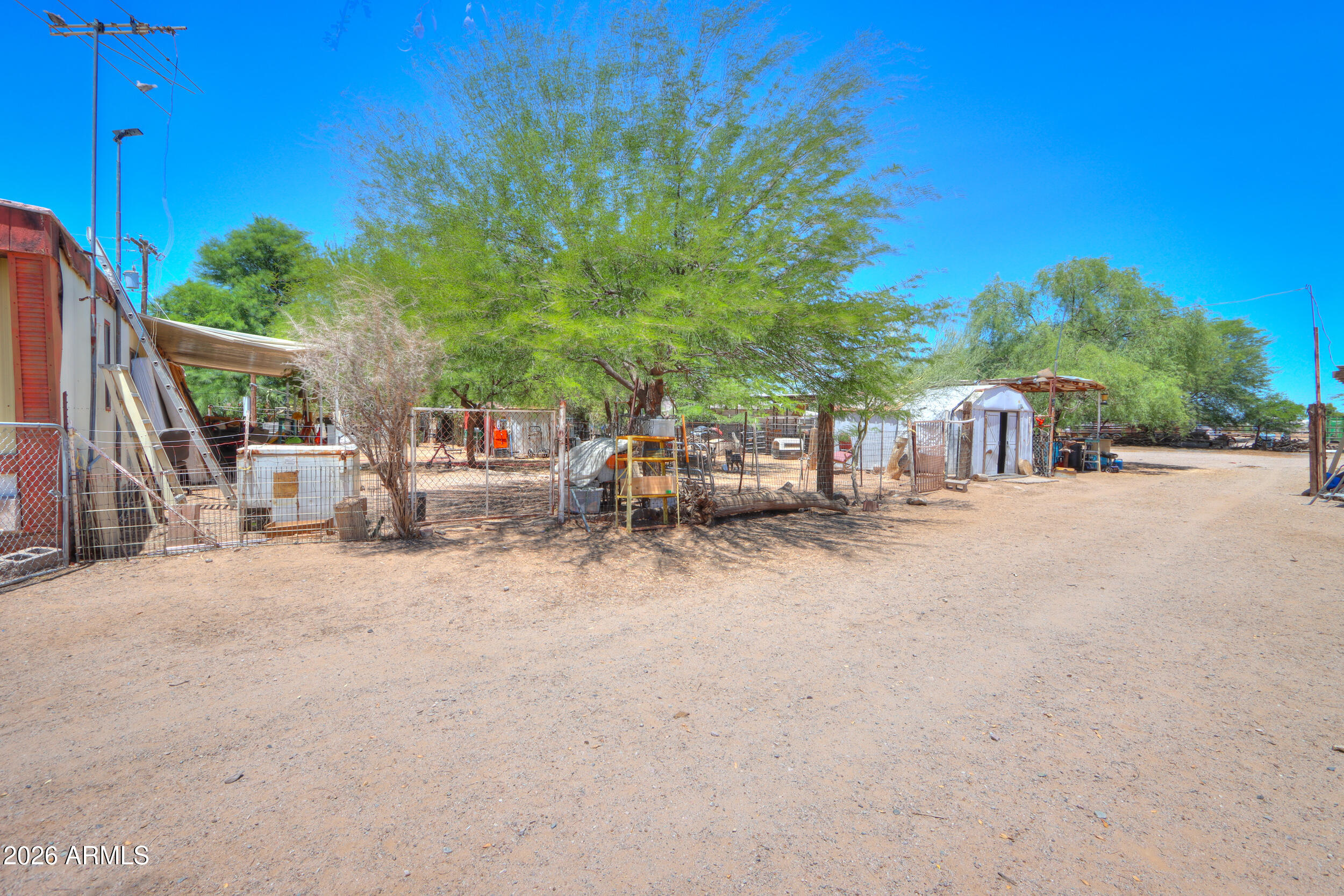 50740 W JULIE Lane