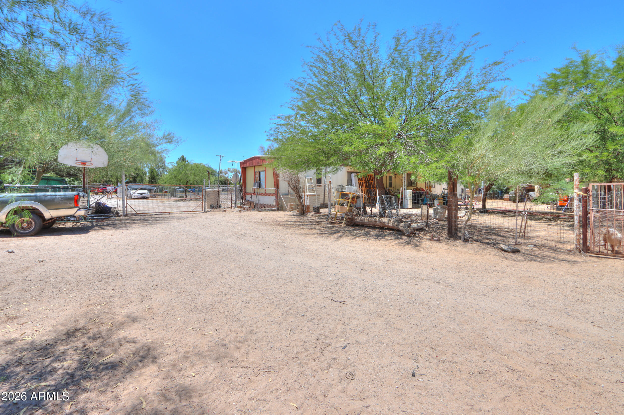 50740 W JULIE Lane