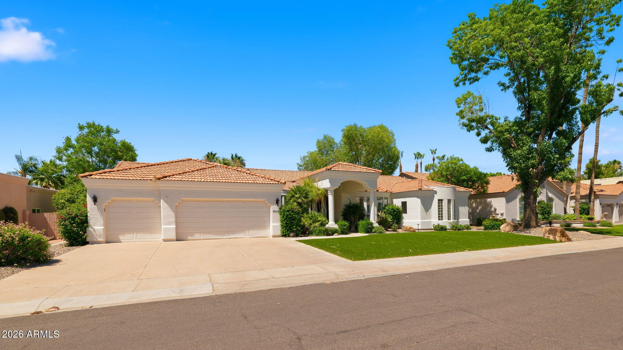 8638 E Dahlia Drive