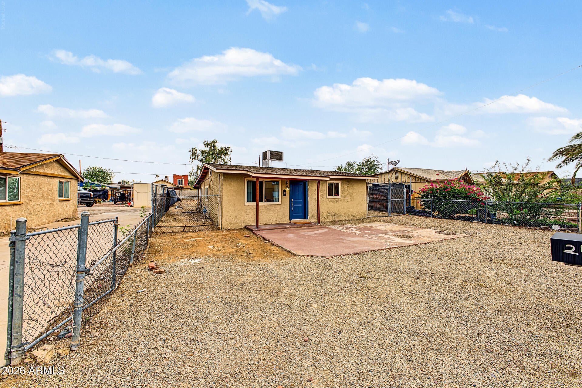 2418 E MOBILE Lane