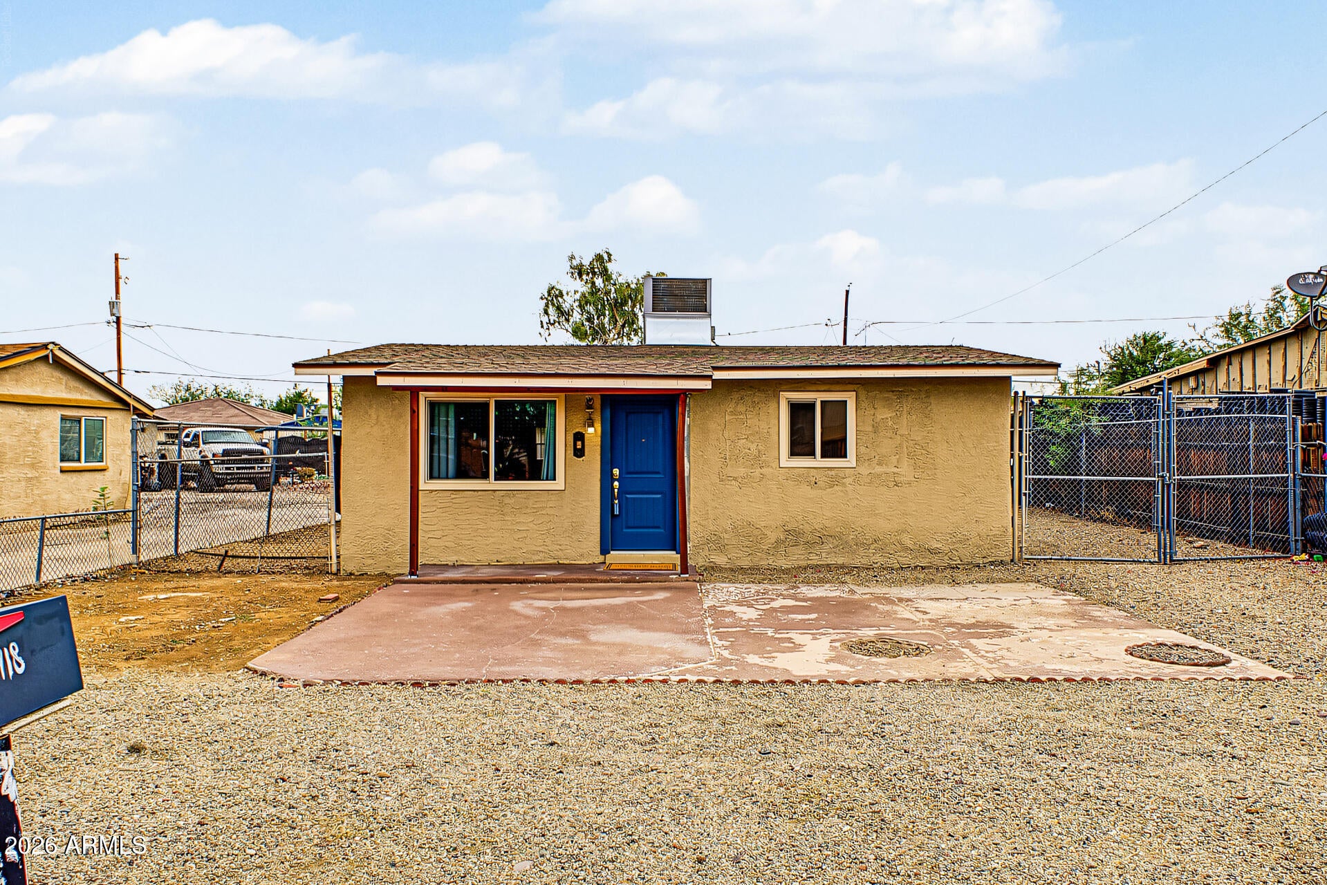 2418 E MOBILE Lane
