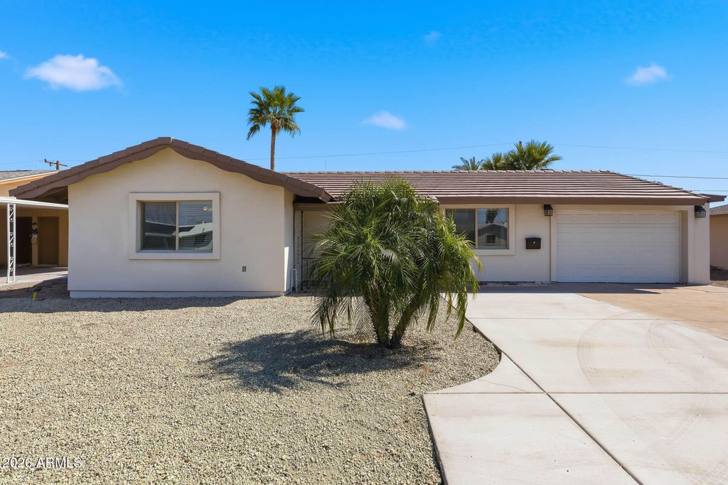 Photo of 12819 N 111th Avenue, Sun City, AZ 85351 (MLS # 6996433)
