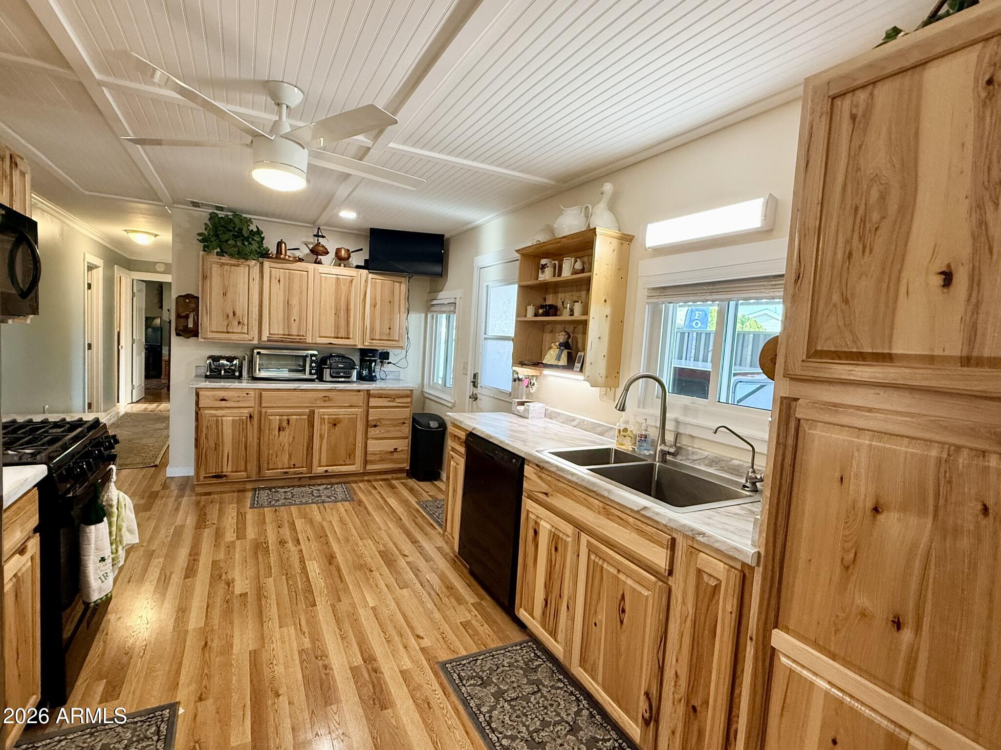 201 S GREENFIELD Road 246