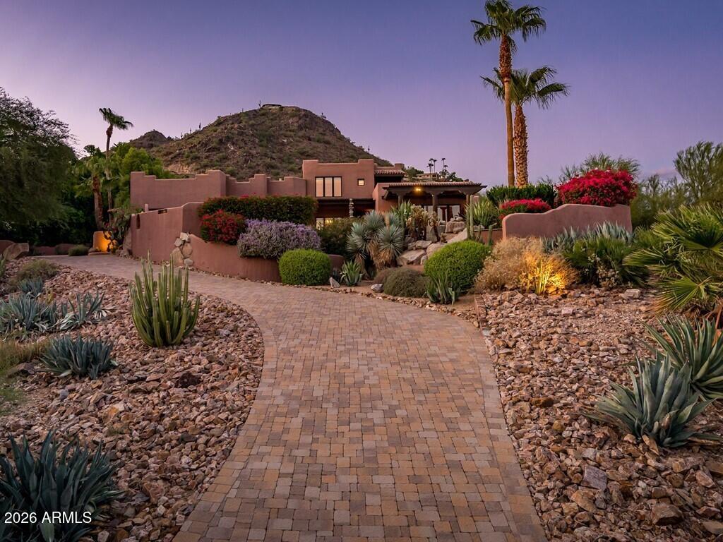 4320 E DESERT CREST Drive