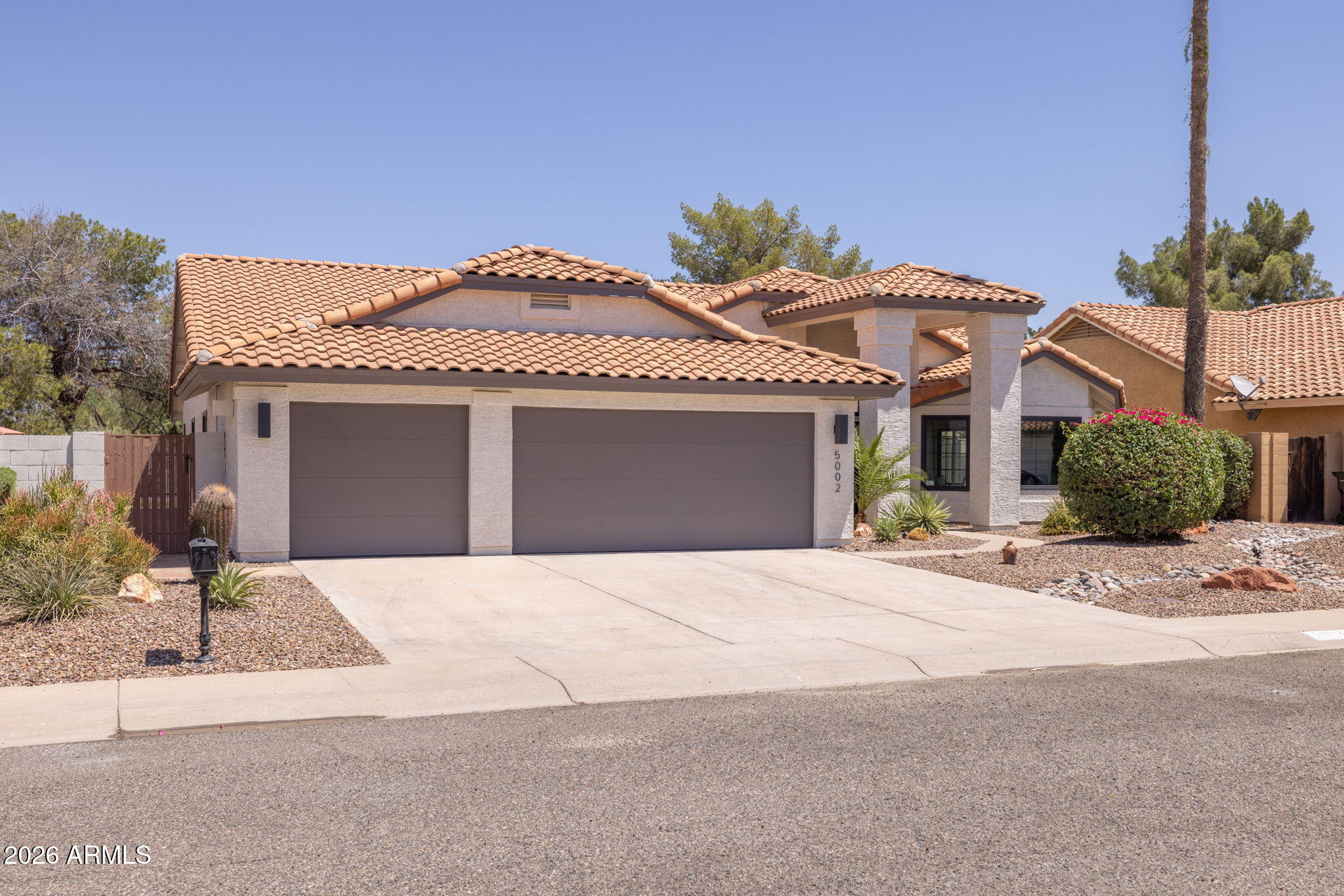 5002 E KAREN Drive
