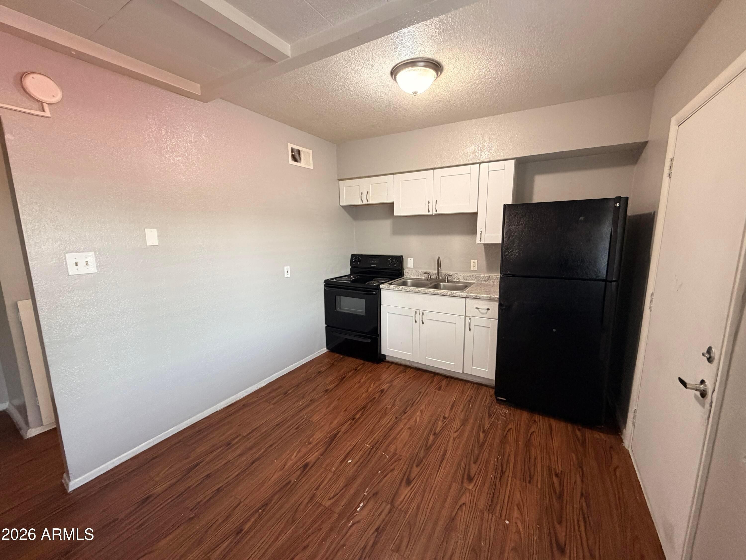 6802 W Glendale Avenue Unit 21