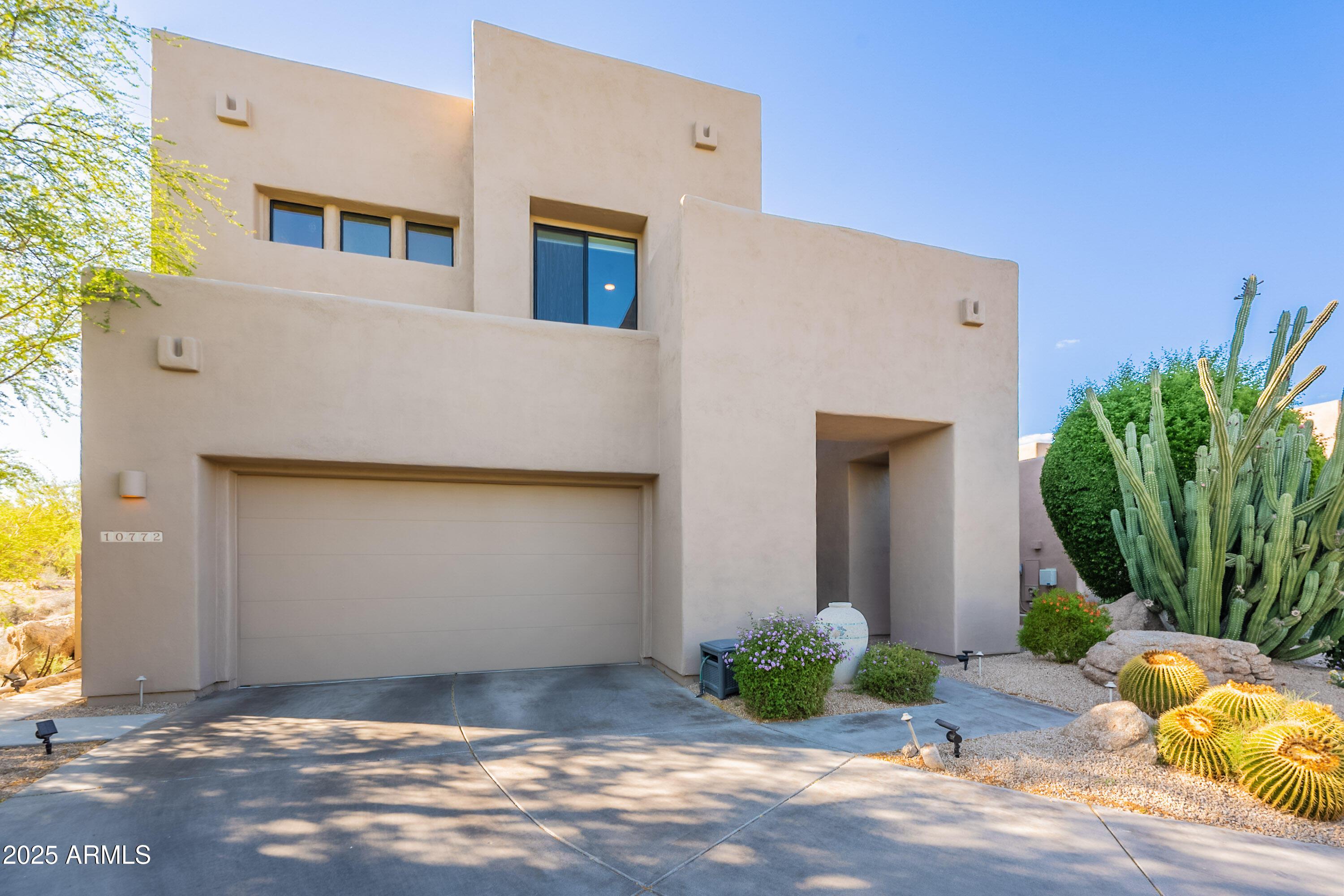 10772 E RUNNING DEER Trail