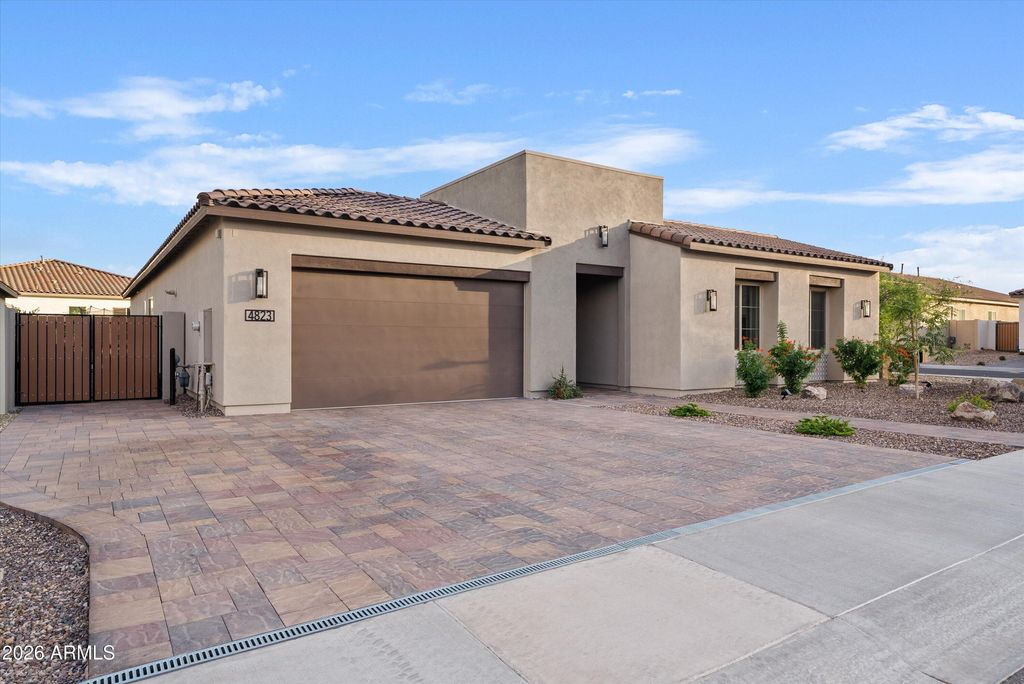 Photo of 4823 W Flat Iron Court, Queen Creek, AZ 85144 (MLS # 7024263)