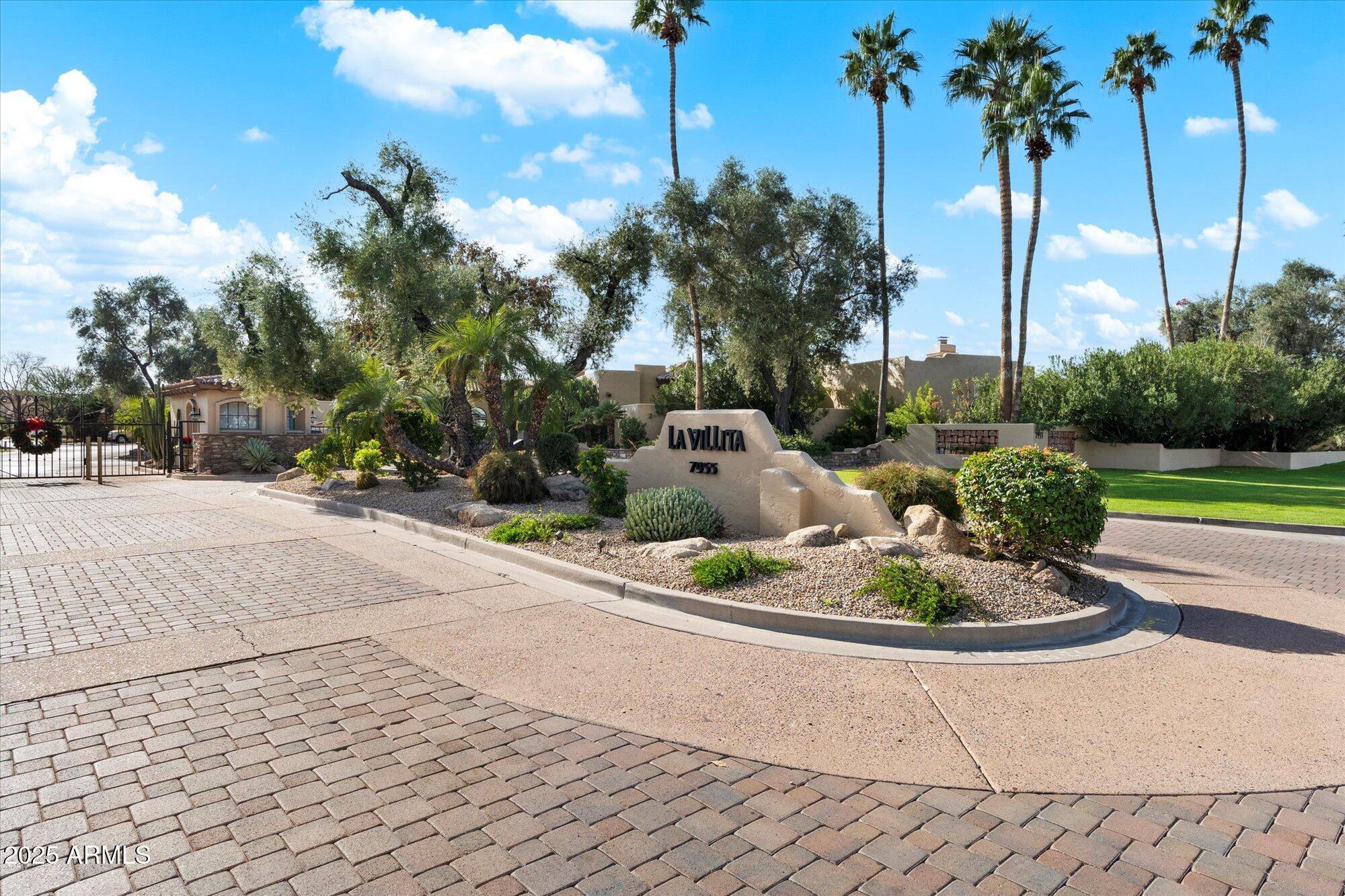Scottsdale, Arizona, 85250, United States, 4 Bedrooms Bedrooms, ,3 BathroomsBathrooms,Residential,Active,2007185