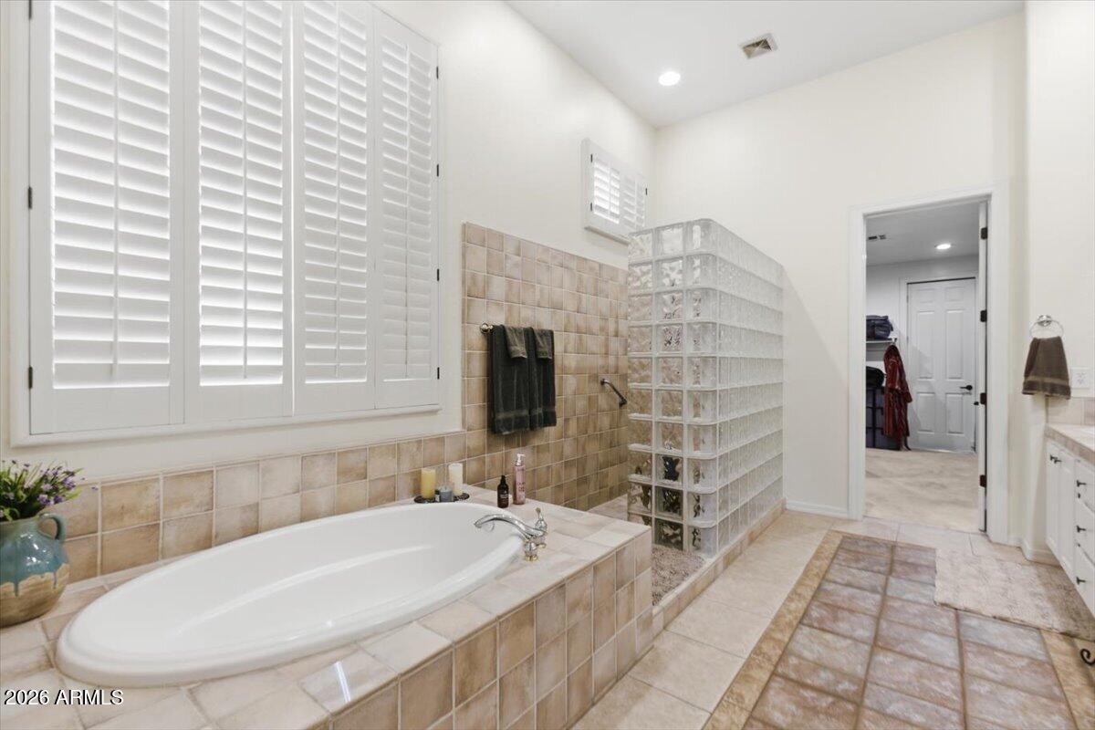 ANTHEM COUNTRY CLUB UNIT 17 PINION HILLS - Residential