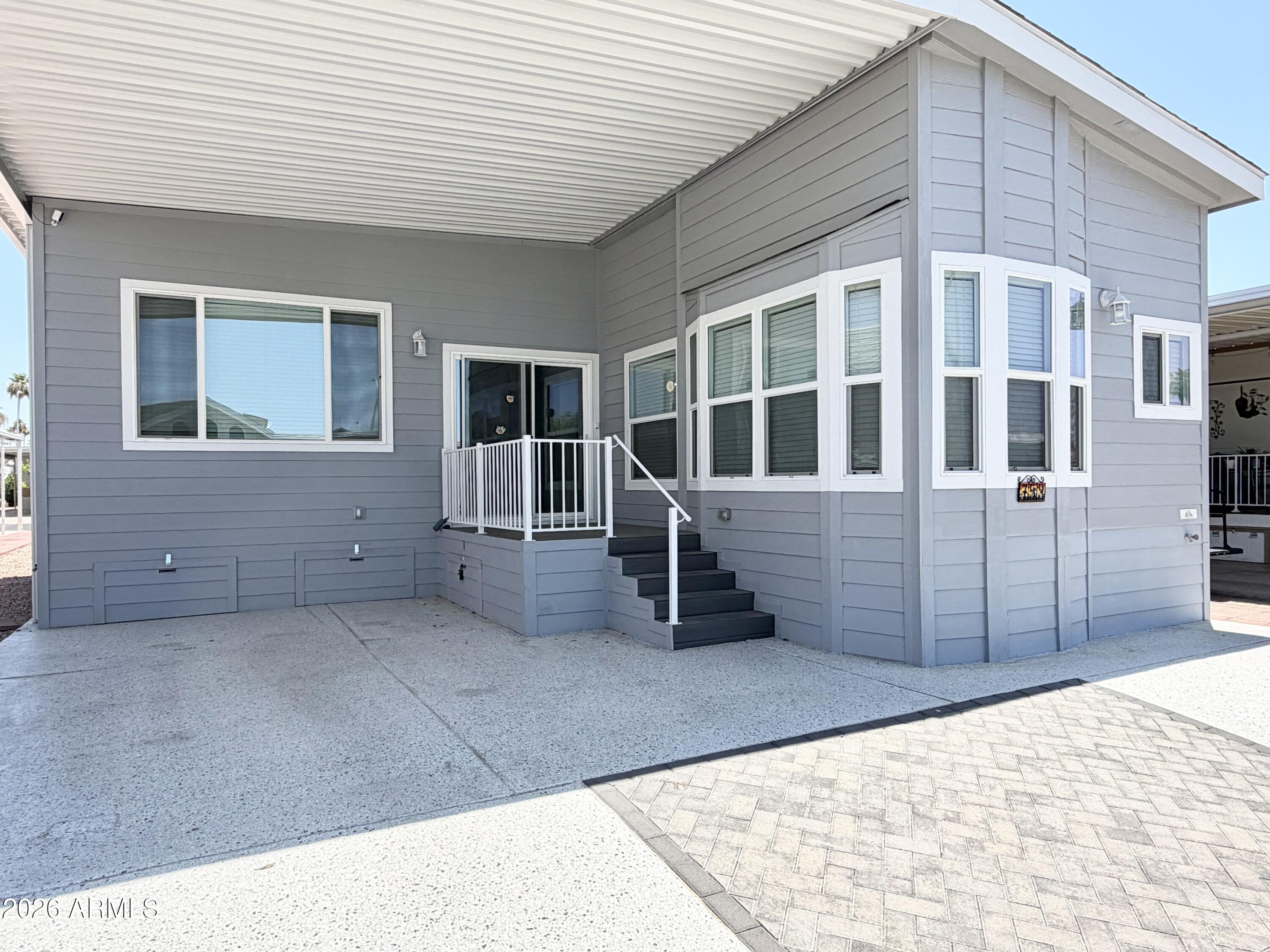 111 S GREENFIELD Road 753