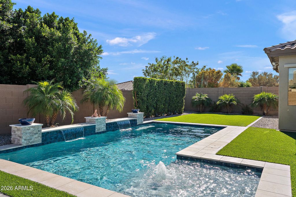 Photo of 13411 W Chaparosa Way, Peoria, AZ 85383 (MLS # 7026933)