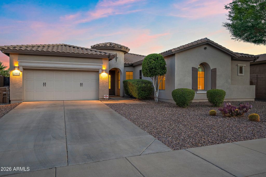 Photo of 13411 W Chaparosa Way, Peoria, AZ 85383 (MLS # 7026933)