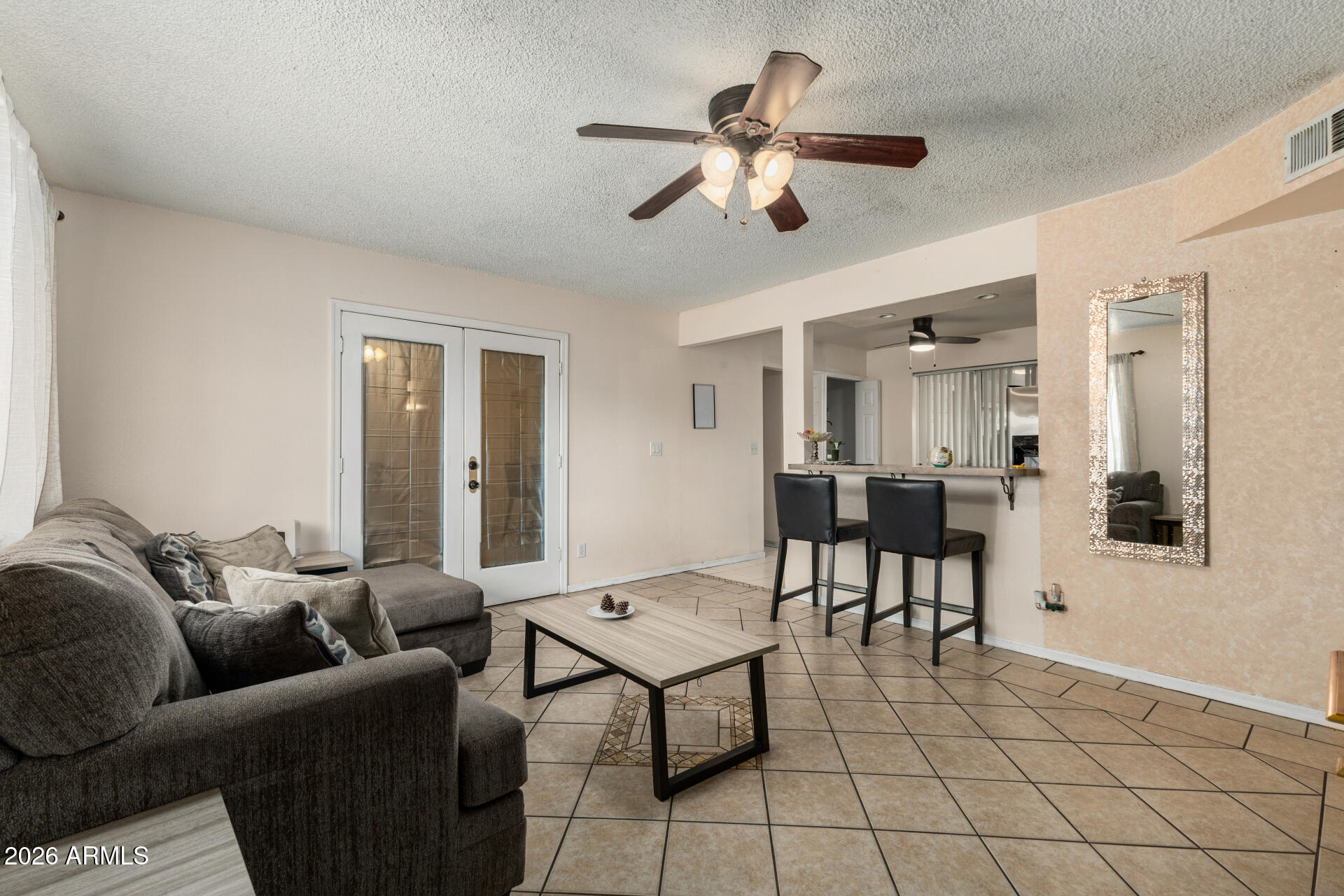 1246 E MILLETT Avenue