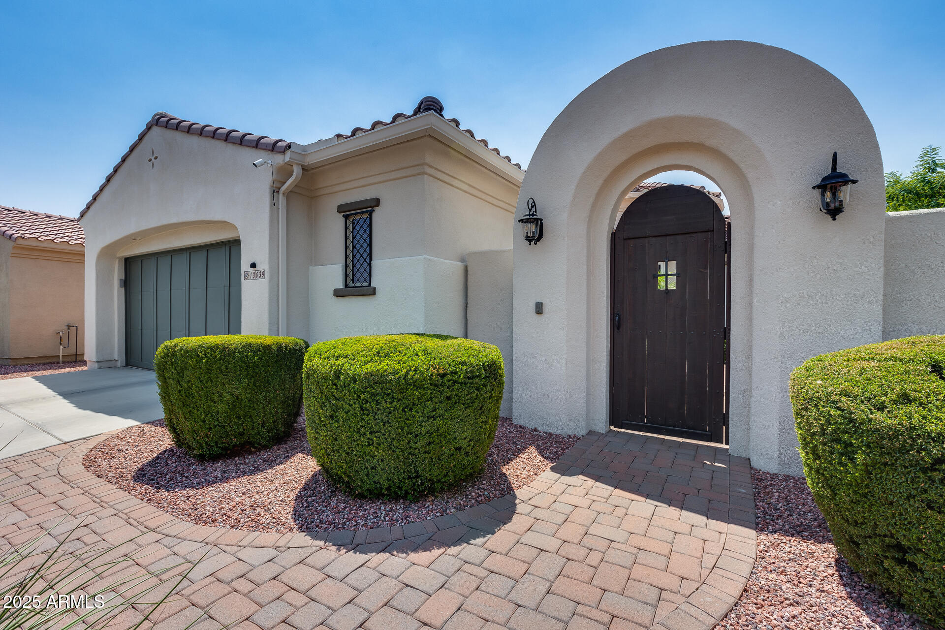 13039 W JUNIPERO Drive