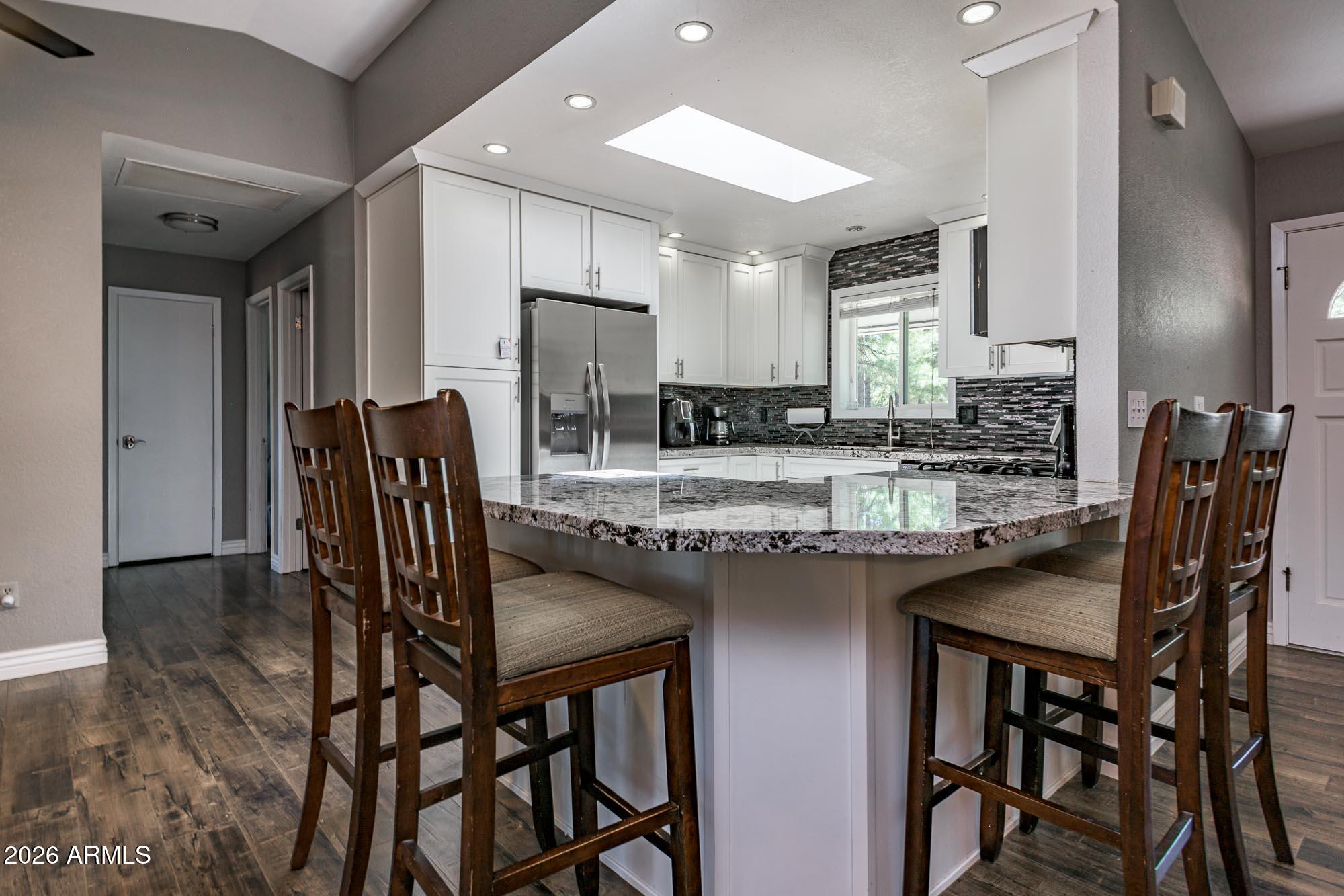 4652 E NORTHWOOD Way