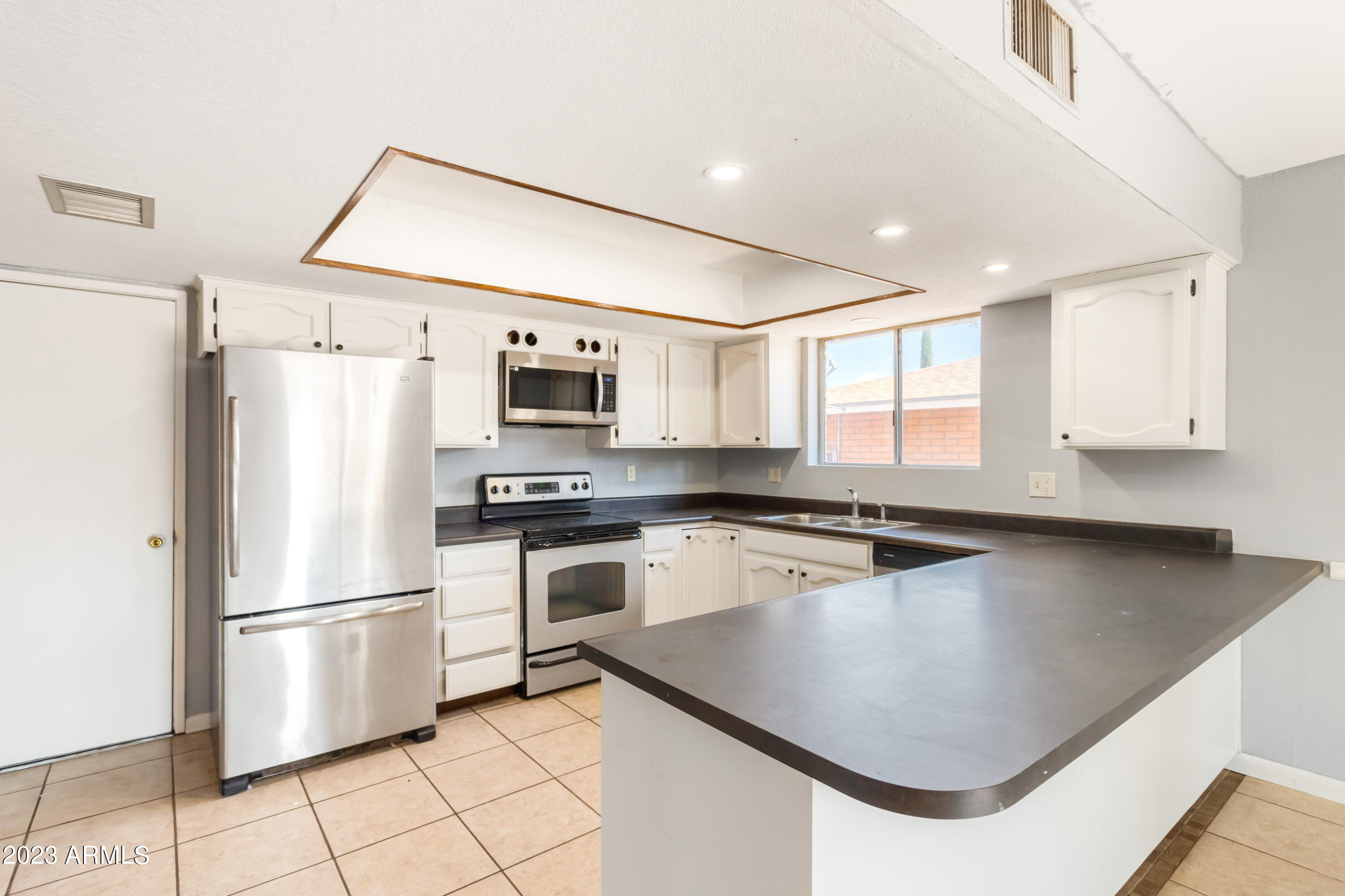 VISTA VILLAGE 5 - Residential