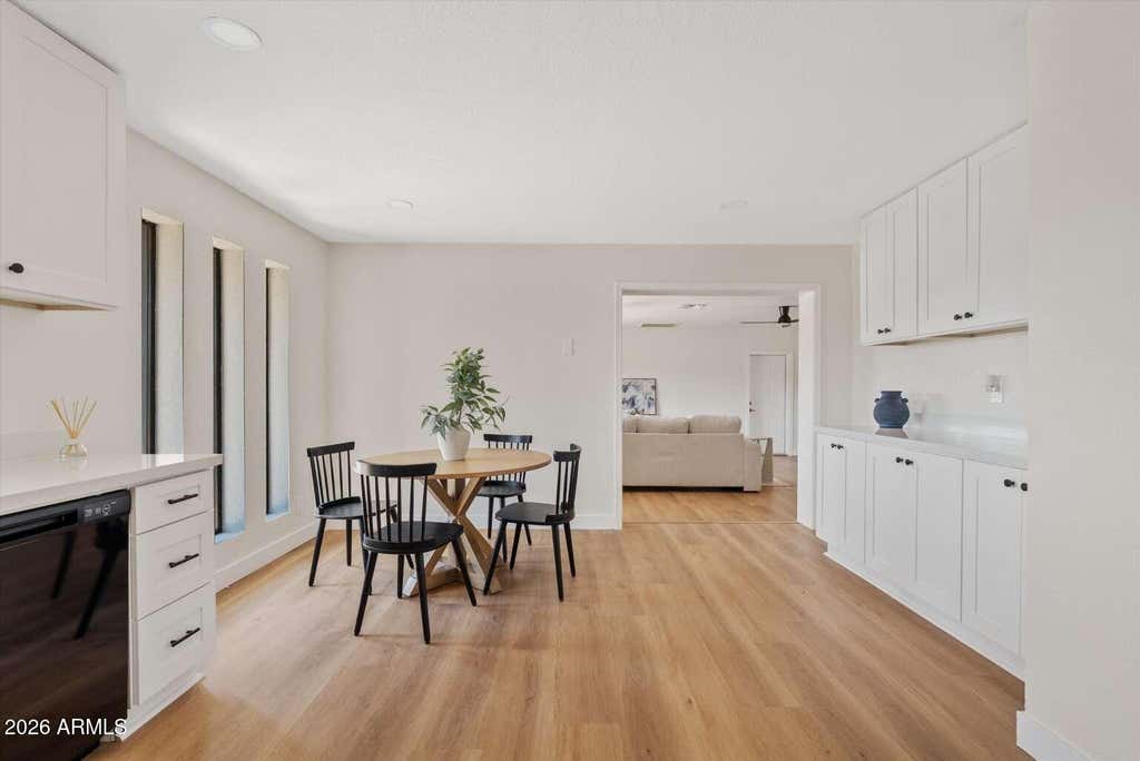 Photo of 116 E Millett Avenue, Mesa, AZ 85210 (MLS # 7035810)