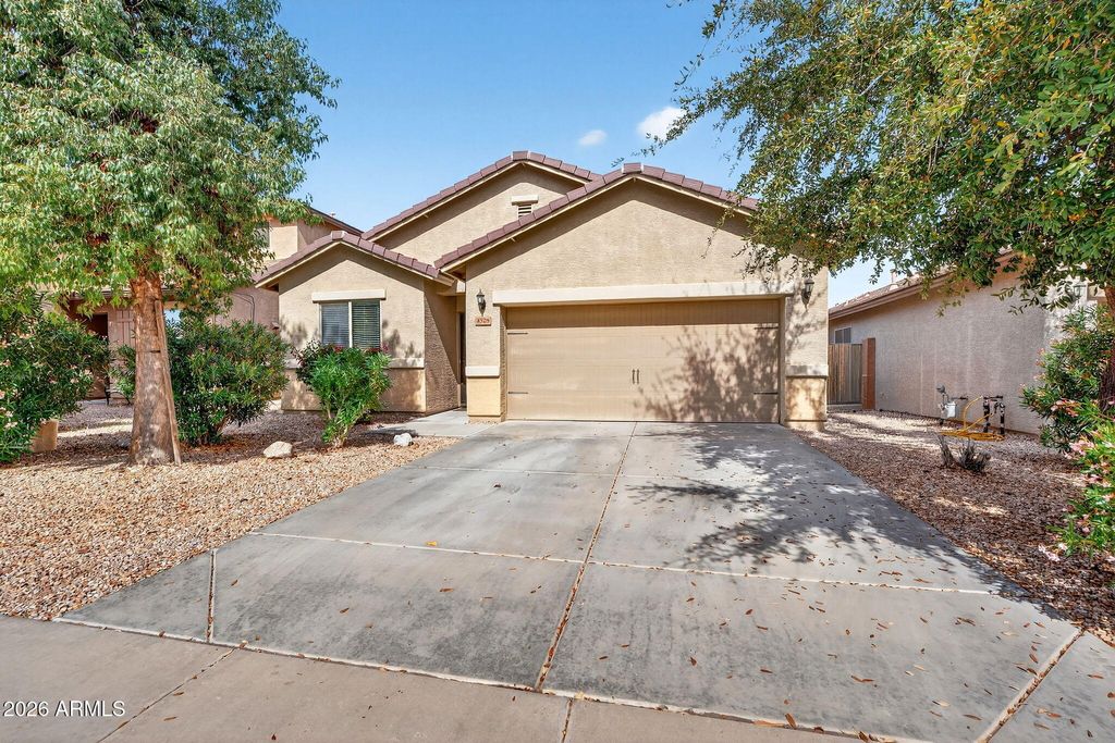 Photo of 4528 W Crescent Road, San Tan Valley, AZ 85144 (MLS # 6989618)