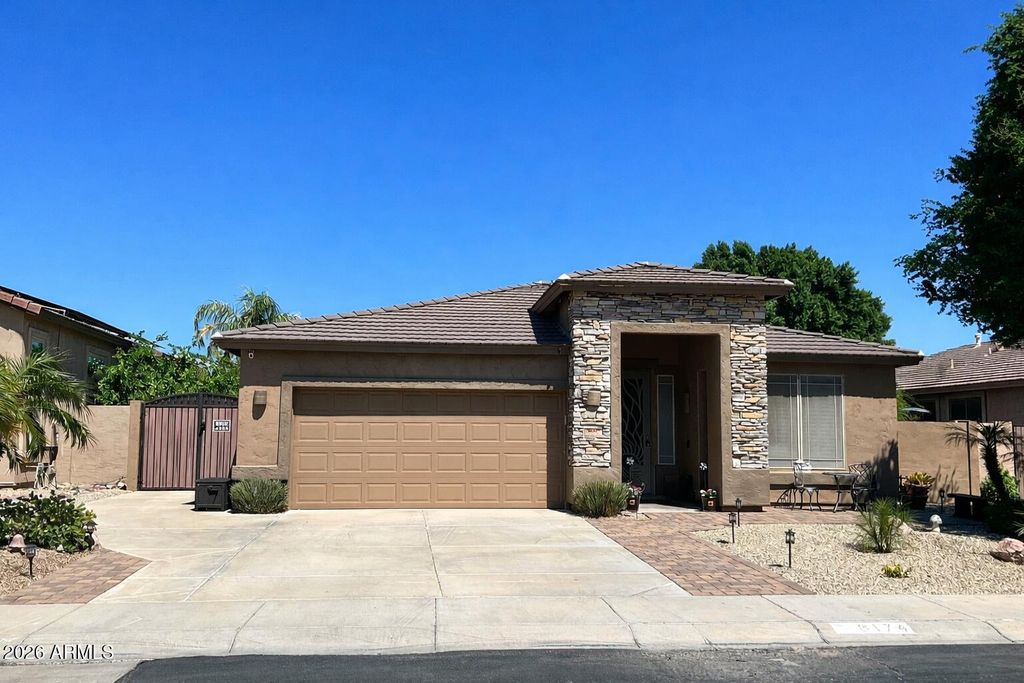 Photo of 6174 W Wikieup Lane, Glendale, AZ 85308 (MLS # 6983629)